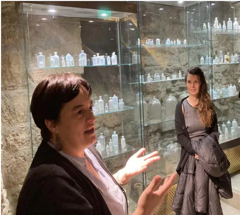 Fig. 2: Dr. Ana-Maria Gruia during the guided tour (R.Offner)