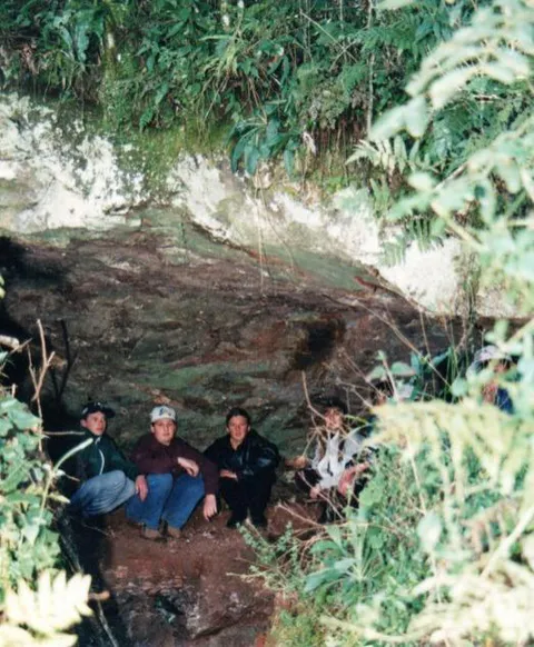A caverna de Irakitan.