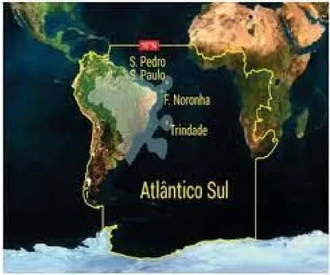 Figura 1: Entorno Estratégico Brasileiro Fonte: BRASIL. Marinha do Brasil. PEM 2040, p.18.
