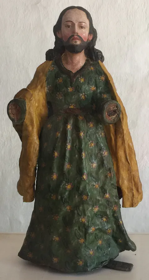 Escultura virreinal de San José con vestiduras en tela encolada