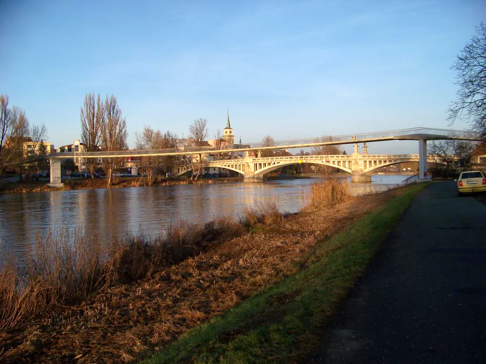 Pedestrian bridge at Nymburk constructed in 1985